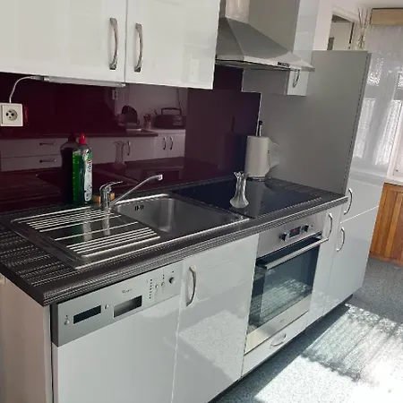 アパート Na Louckach U Lesa